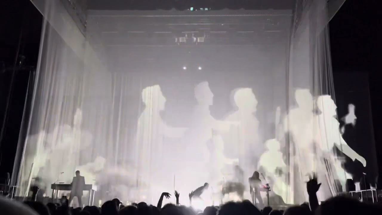 Nine Inch Nails ‘Copy of A’ @ O2 Arena, London 18/05/25
