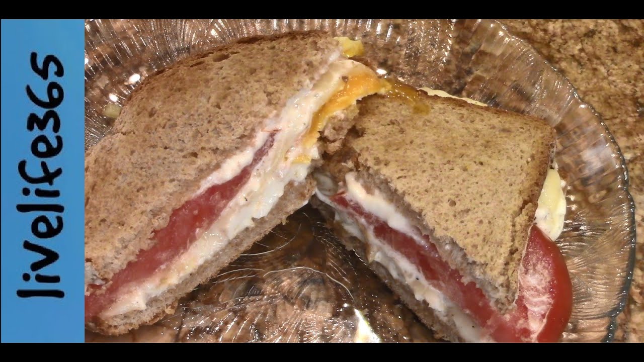 How to...Make a Killer Fried Egg, Provolone, Tomato & Mayo Sandwich