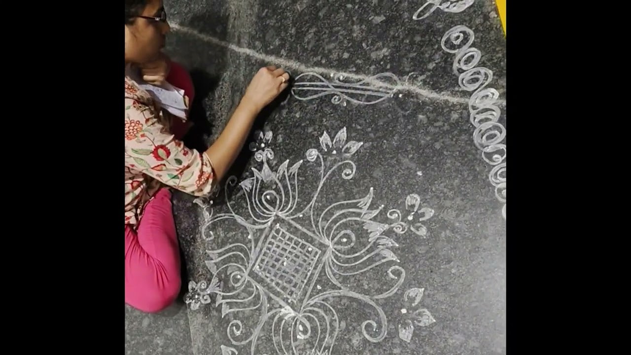 Easy and traditional 5*1 lotus 🪷 muggu#rangoli#