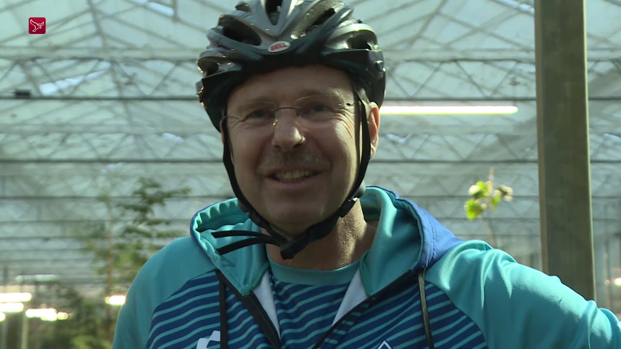 Indoor Mountainbike Centre in Almere succesvol; op de fiets door de kas crossen