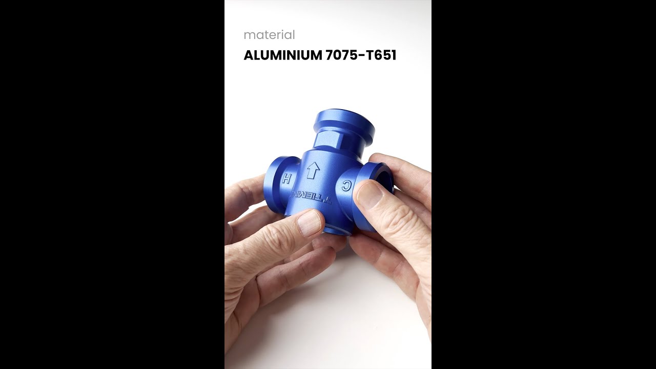 Aluminium ergal 7075-T651 CNC machined and 10 microns blue anodized