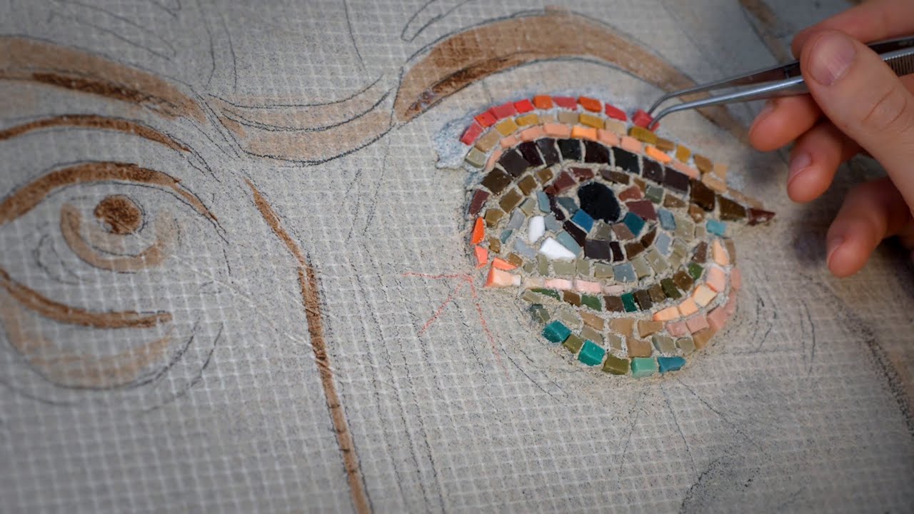 Making the mosaic Christ the Good Shepherd - Face1