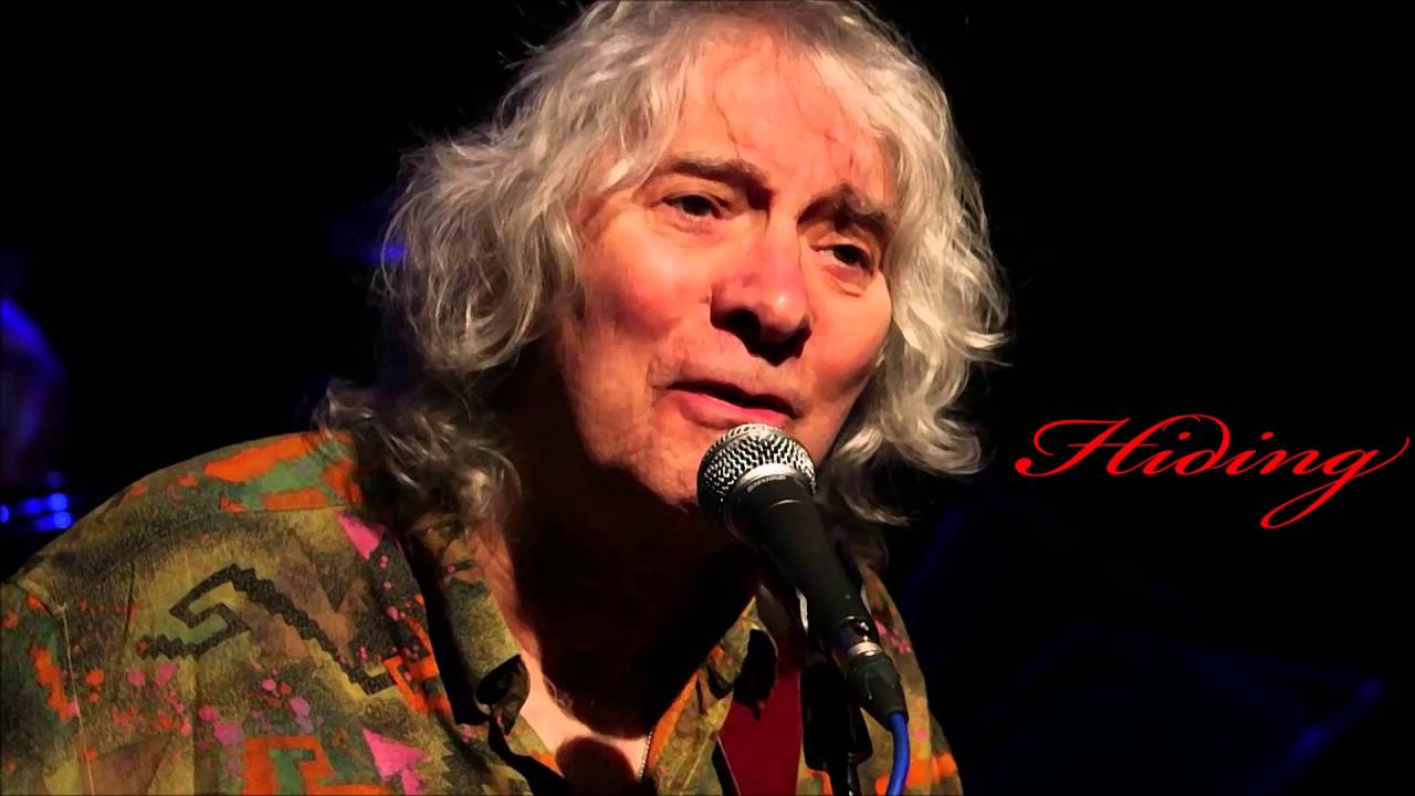 Albert Lee...Hiding