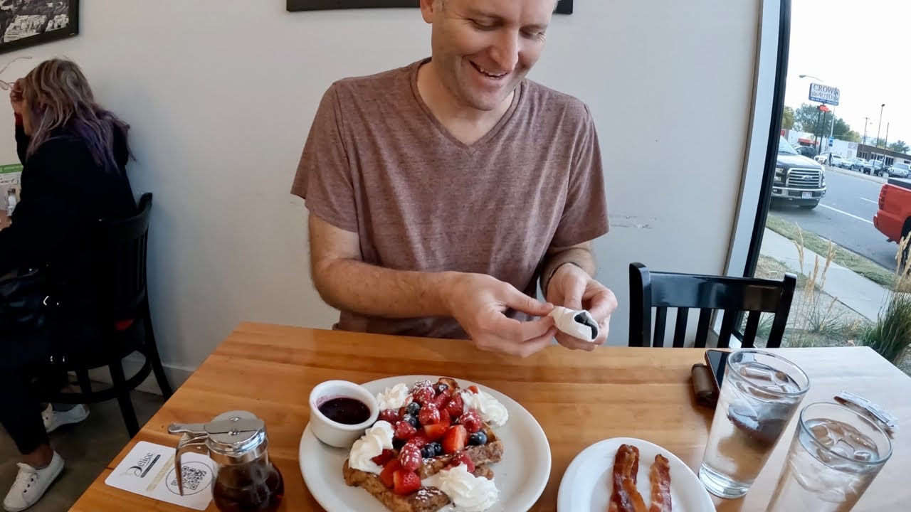 久々アメリカで朝食と友達夫婦の店