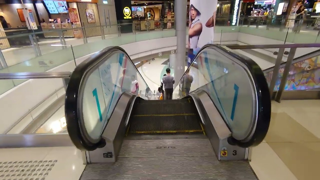 OTIS Escalator in TKO Gateway Shopping Mall