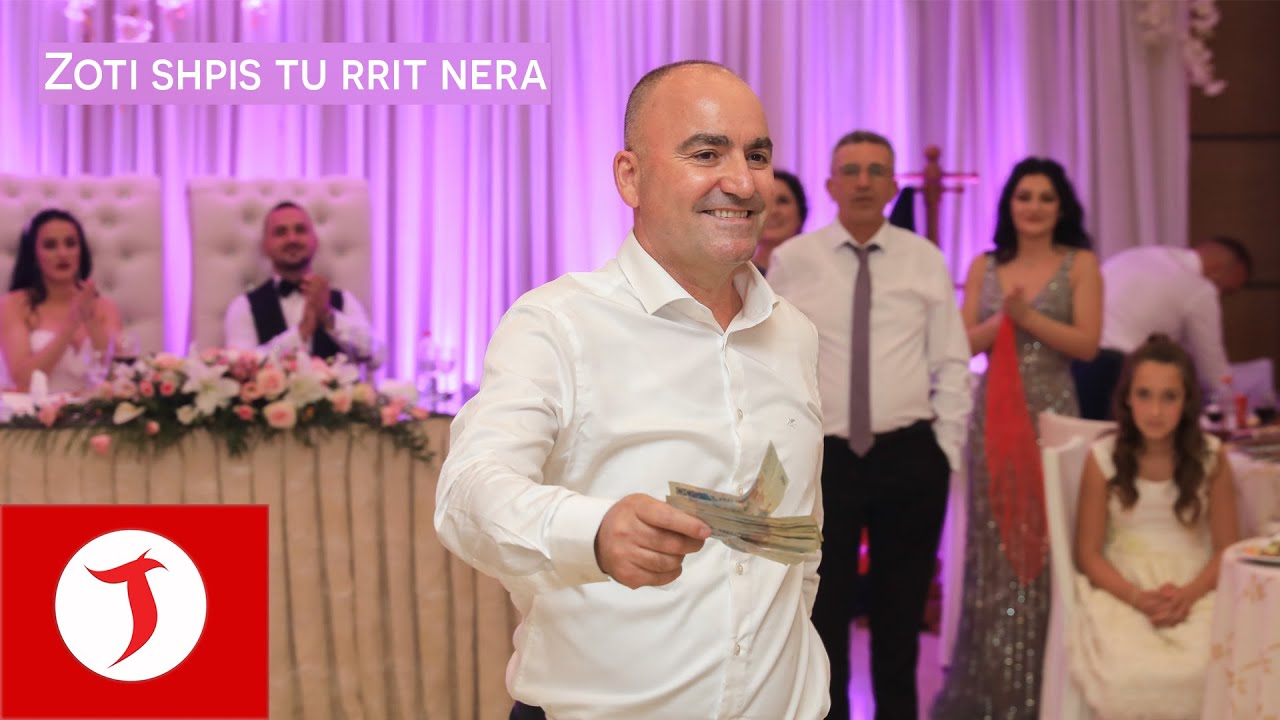 Dasma Shqiptare | Zoti shpis tu rrit nera ,Atmosfere Live nga Zef Bega