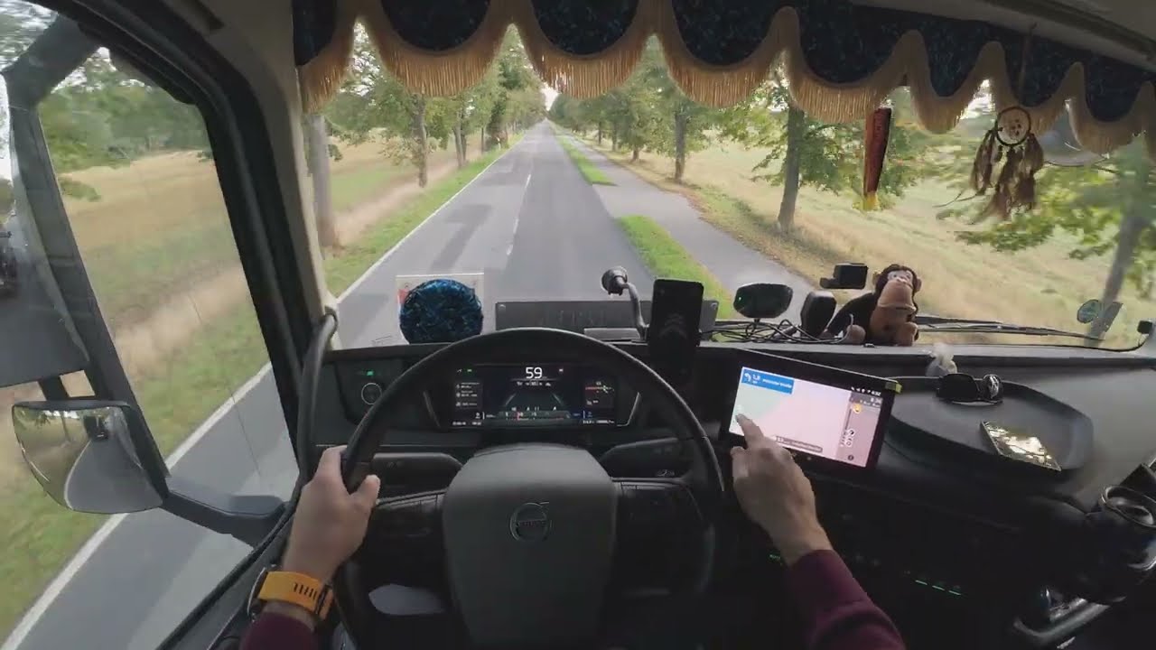 That's not the kind of place you want to unload ❗️ POV Truck Driving VOLVO FH