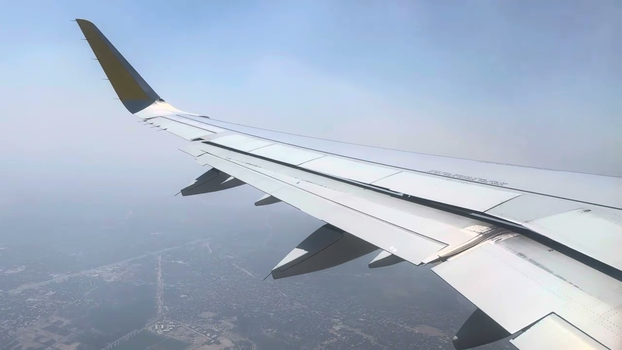 اقلاع الطائرة من مطار القاهره الى باريس