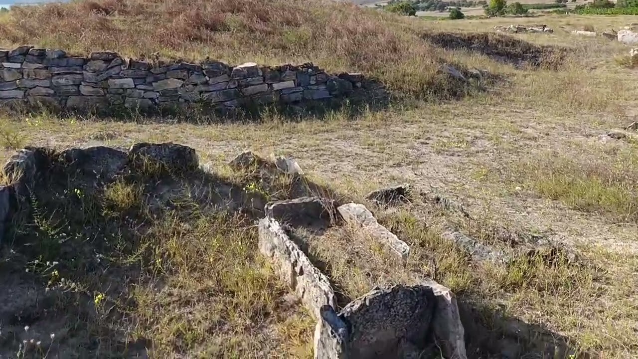 Η νεκρόπολη του νεολιθικού οικισμού  Αγίου Παντελεήμονα Αμυνταίου 