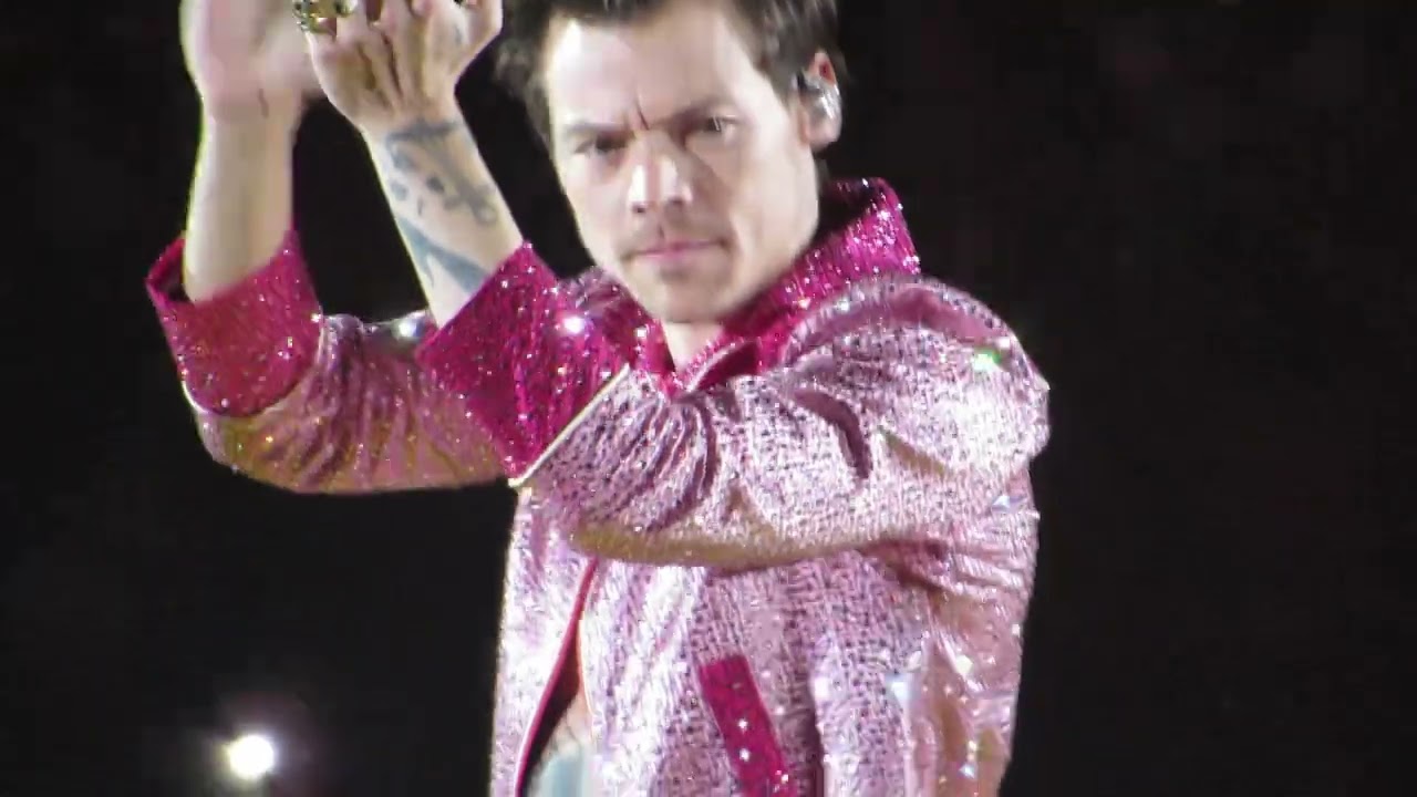 Harry Styles - Birthday Cake & Thank Yous - Palm Springs Night 2