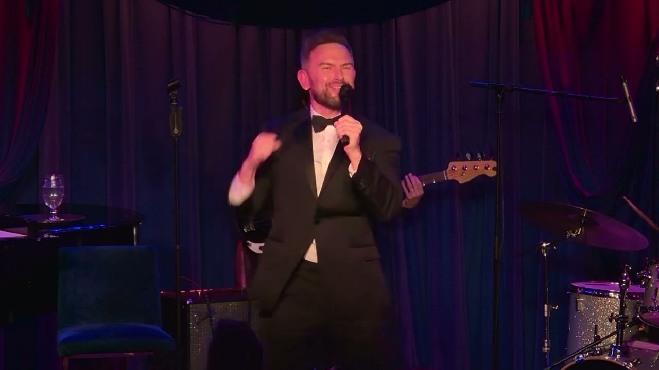 Daniel Reichard (OG Jersey Boys) Sings New York, New York