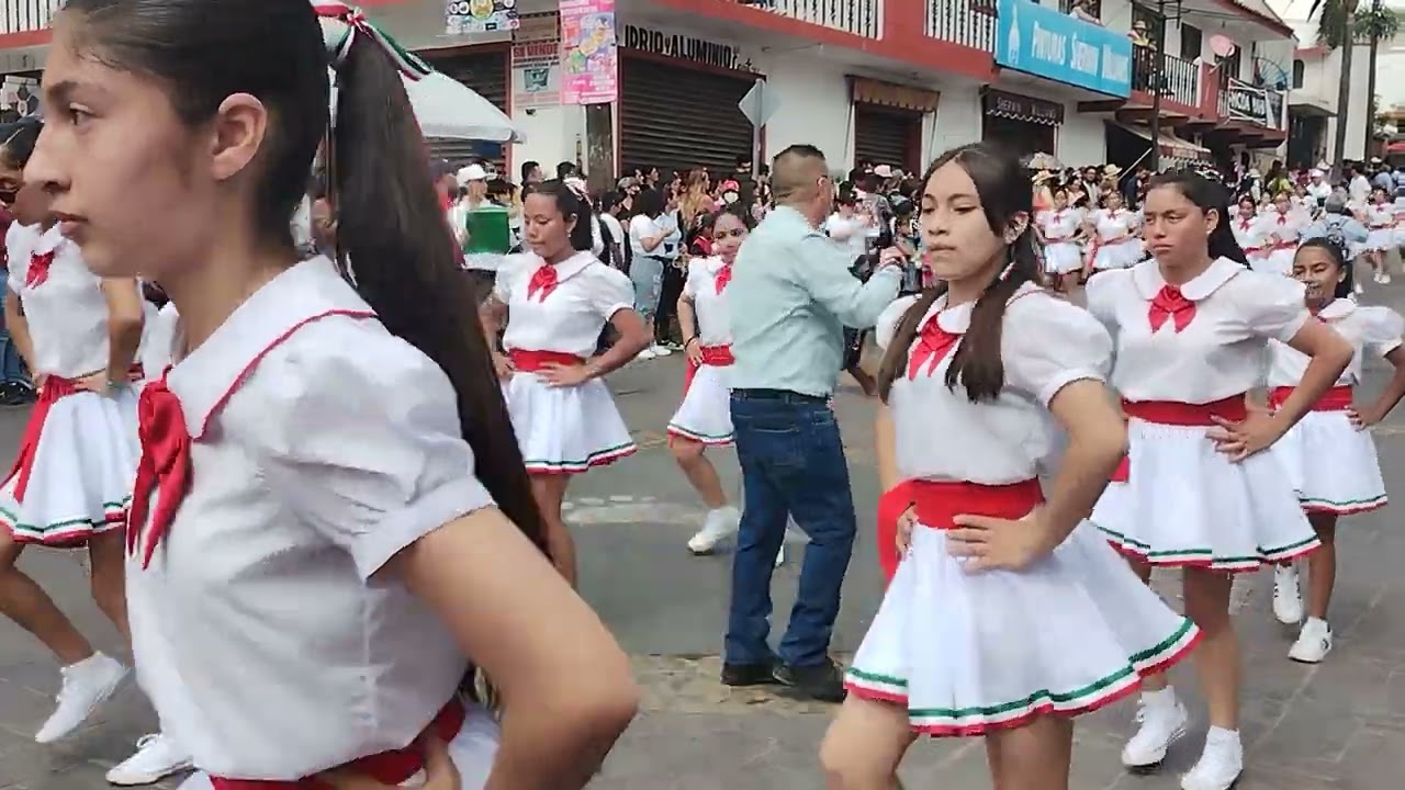 Esc. Secundaria No. 11 Calmecac.No tengo los derechos de la musica