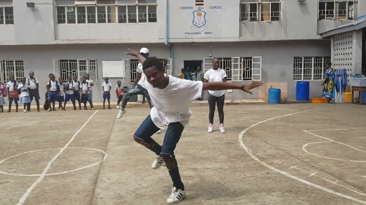 GDI school tour
@ Modern high school freetown Sierra Leone