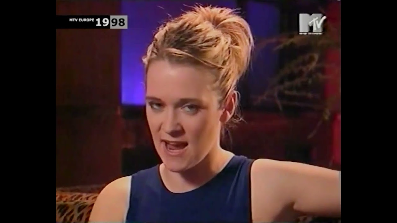 Spice Girls - MTV News 98 Press Conference & Pavarotti