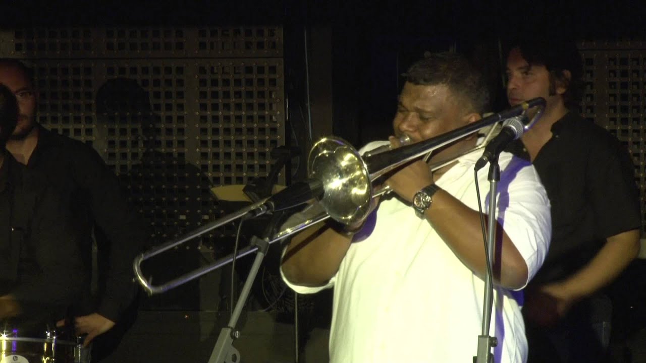 La Suprema Corte Orquesta en vivo HD - Un amante como yo