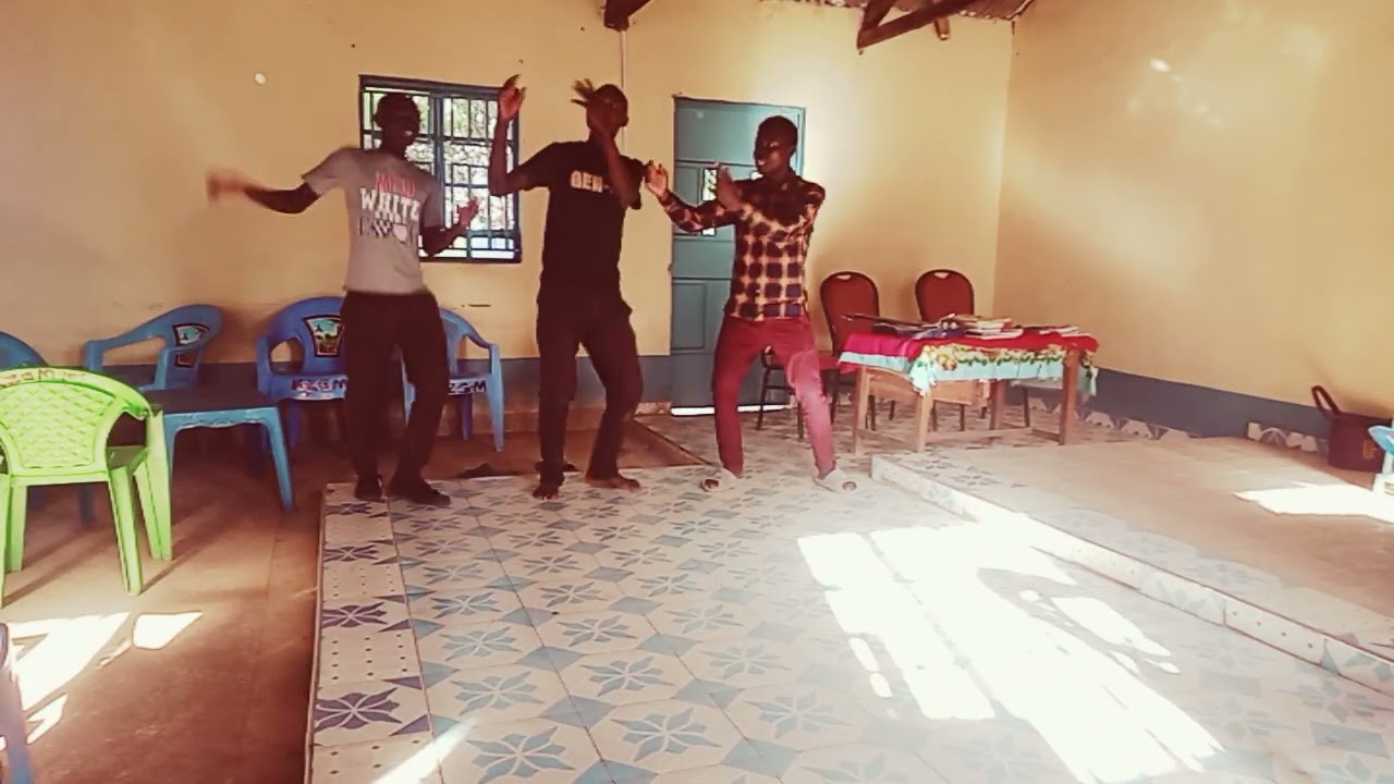 KAVA YESU BY JAMES MUTATI FT NGUMBAU SAVALI KANINI ZAYUNI KATHUMULANI CHURCH ⛪  VEODIO 