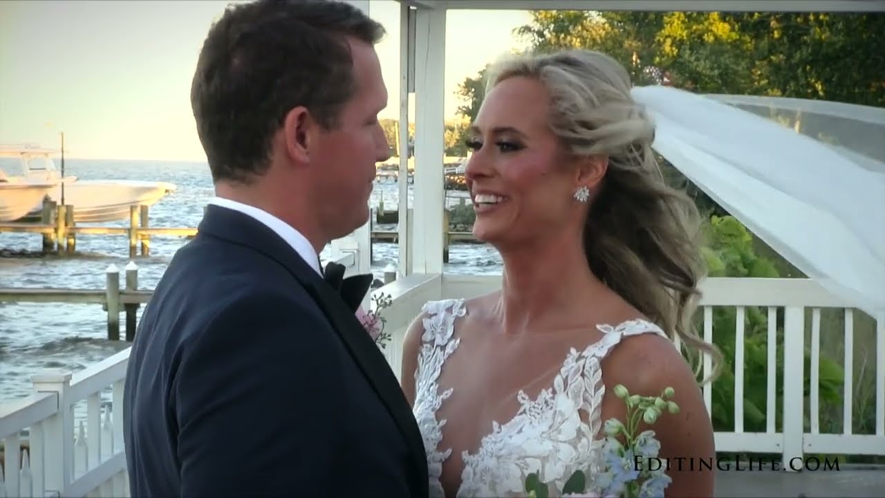 Kate & Kyle's Sneak Peek @ Kurtz's Beach