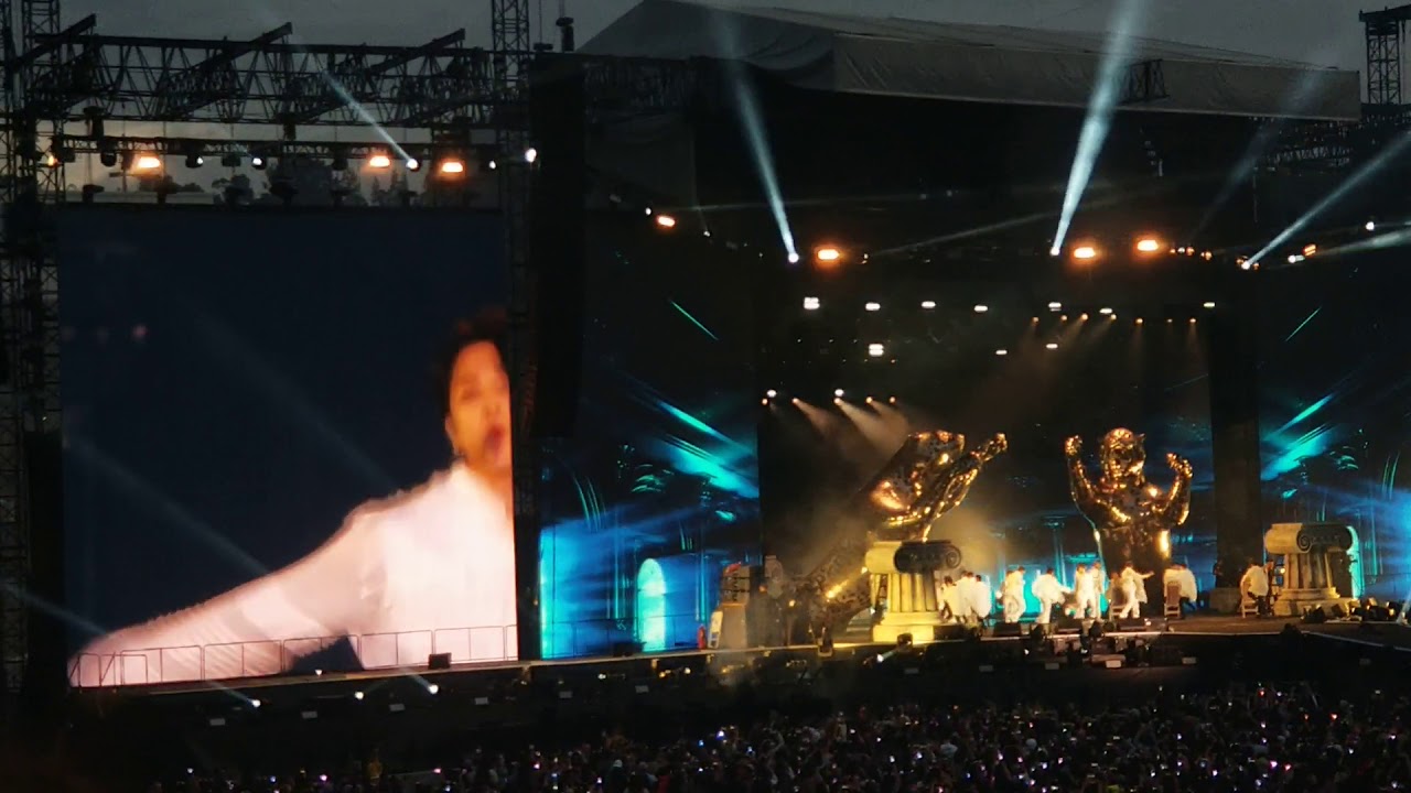 BTS Rose Bowl Day2- Dionysus [050519]