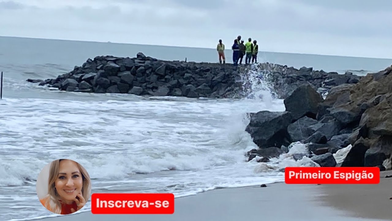 Urgente! Espigão avançando mar á dentro. Alargamento da praia de Matinhos 13/10/22 .