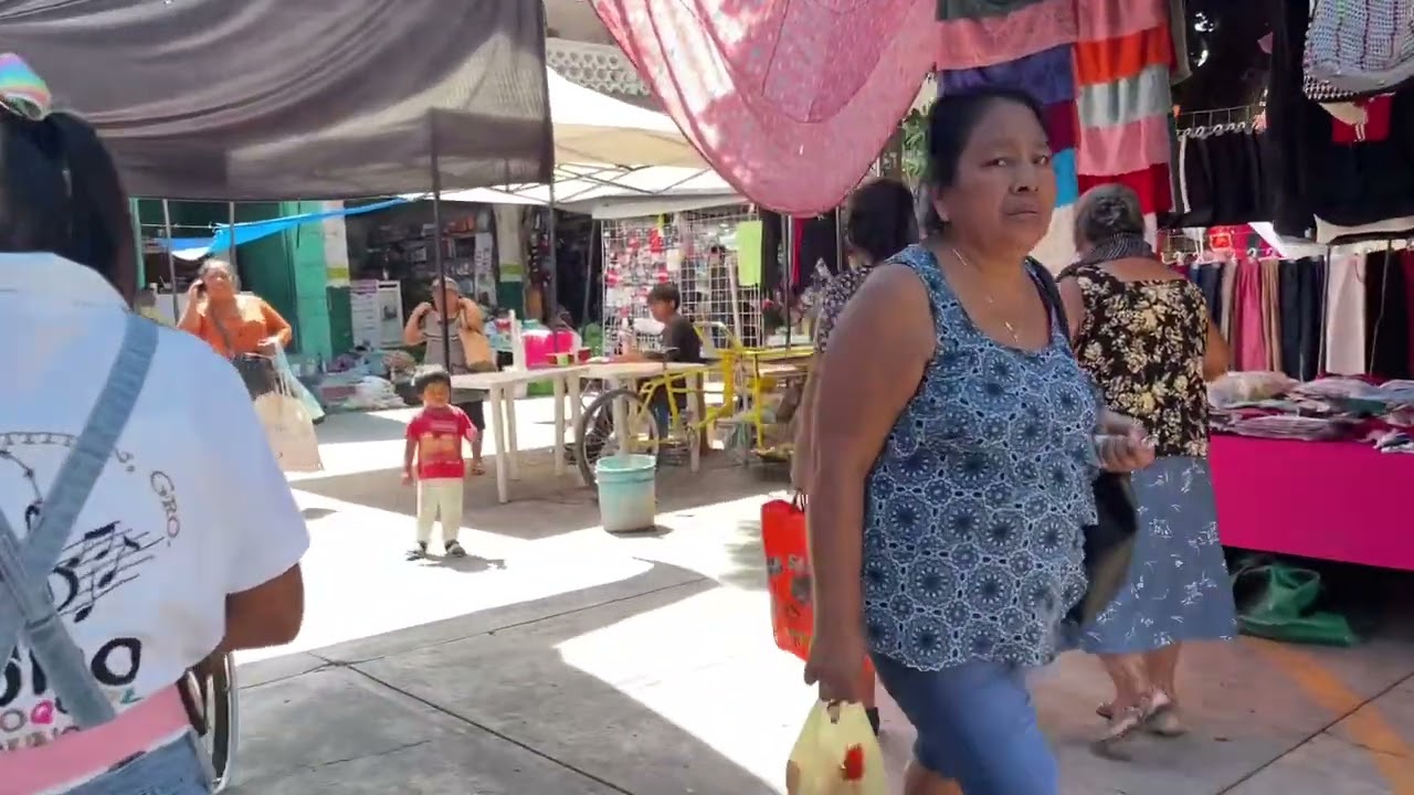 UN DÍA DOMINGO EN HUAMUXTITLAN GRO