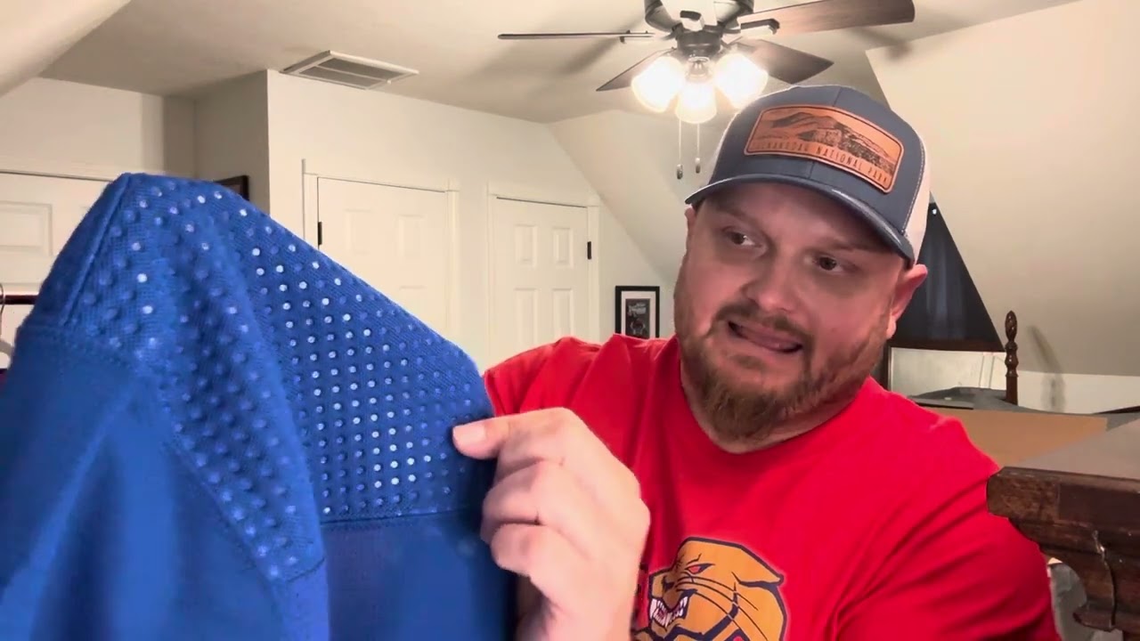Adidas NHL (MiC) Primegreen Team Issued Buffalo Sabres Jersey Unboxing 3/3