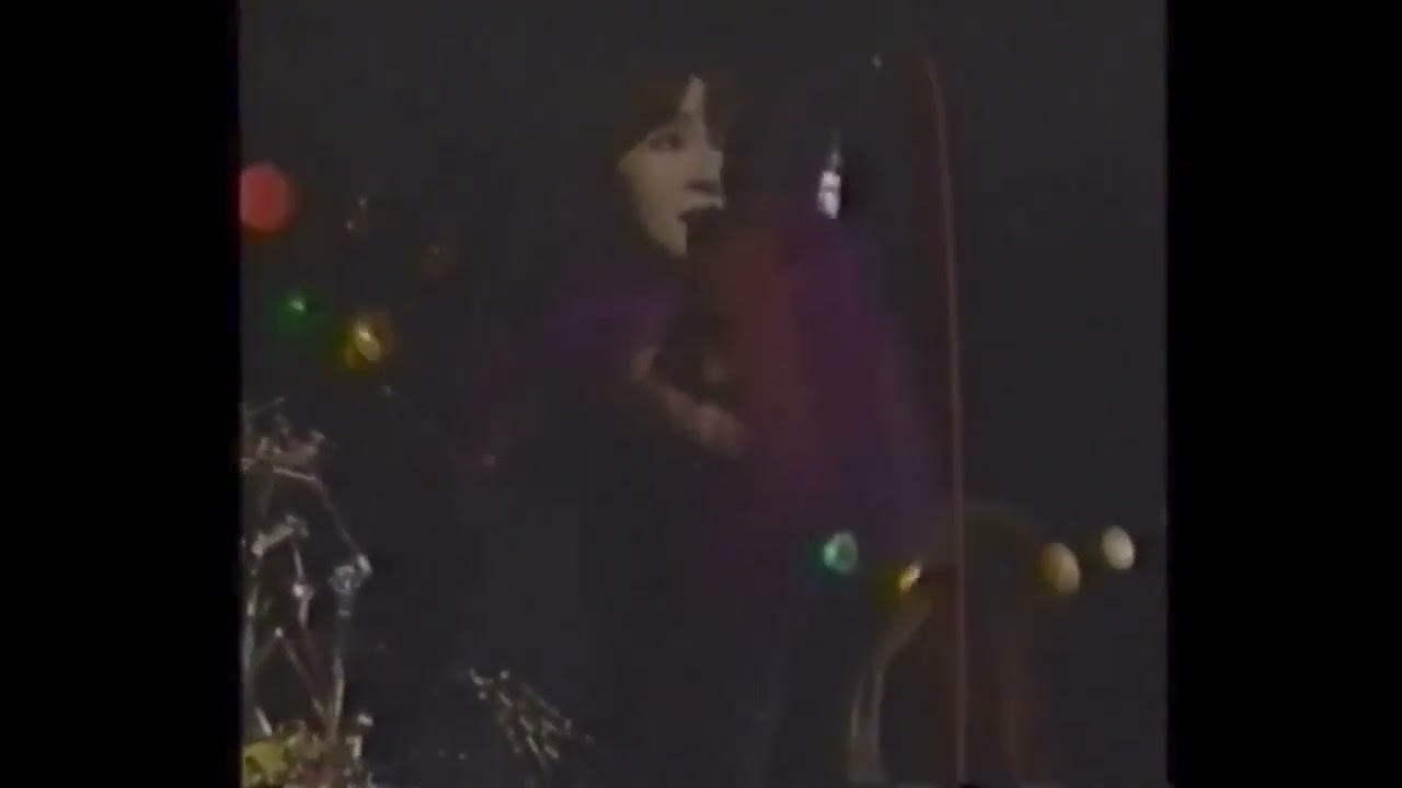 MELL ROSE - Died Out of Desert (Live)