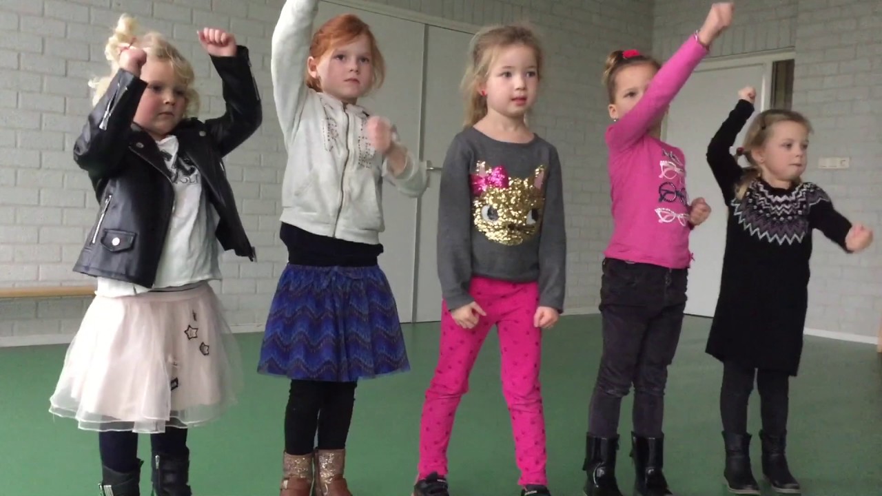 OBS De Daverhof doet Dakbedekkersdans!