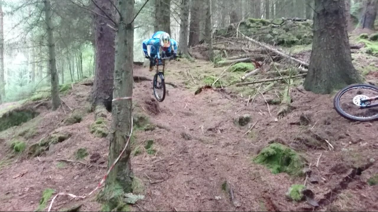 Awesome MTB crash - The Faceplant