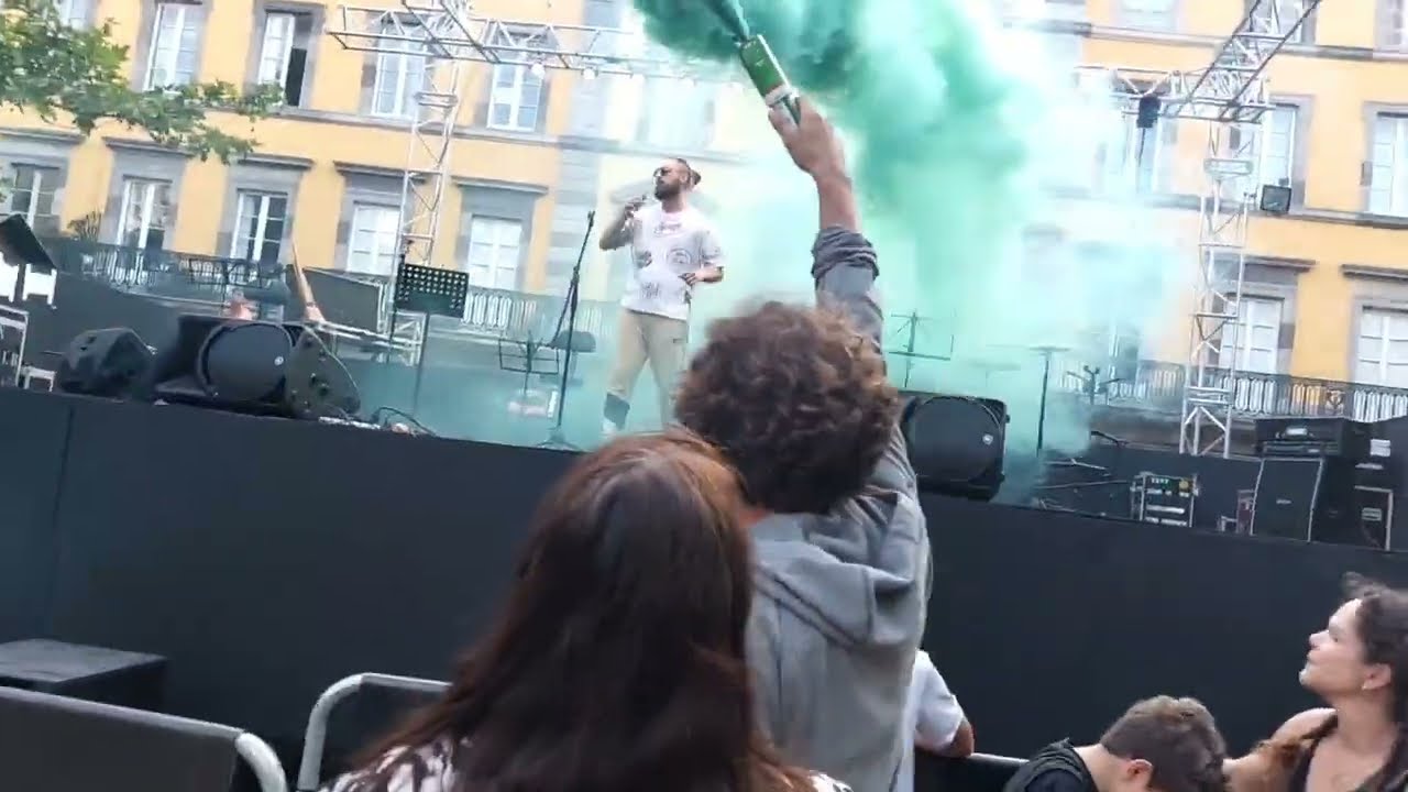 Ombre Noir Ganja ( Reggae music)