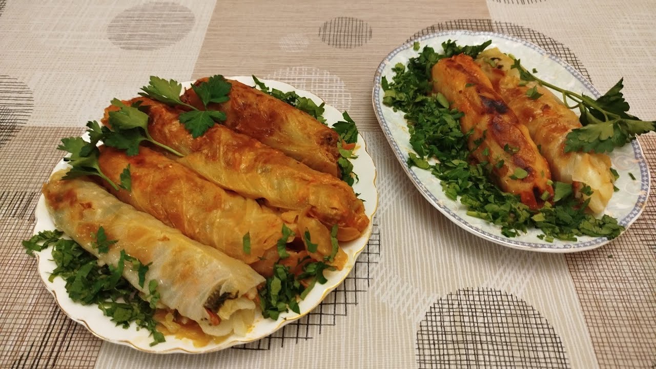 Фаршированные капустные трубочки, почти как голубцы. Очень вкусное блюдо.