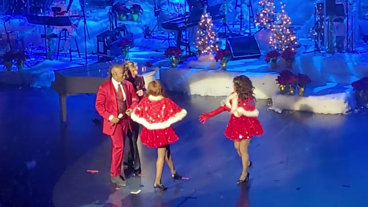 Barry Manilow - Finale of A Very Barry Christmas 2024