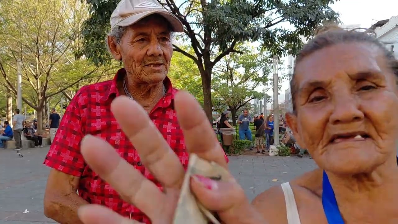 GRASIAS A LUIS FRANCO POR LA BENDICION A LOS ABUELOS DIOS SE LO PAGUE