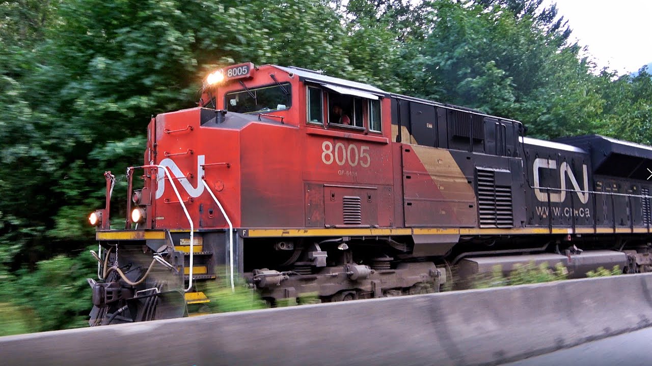 Chasing SD70M-2 8005 Thunder Cab Leader, Loud Killer K5LLA Action! CP Cascade Sub