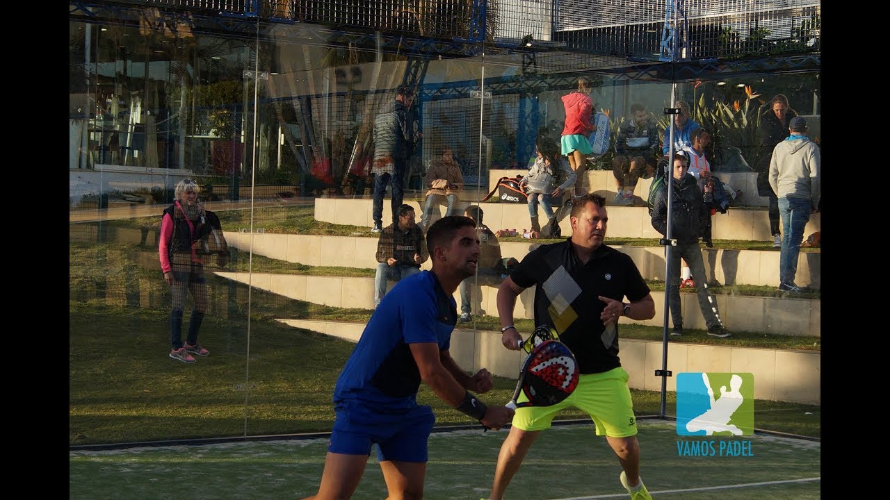 Vamos P&aacute;del. Puntos del Miguel Yanguas y Sergio Contreras contra Marco Musso y Pakito Ruiz.
