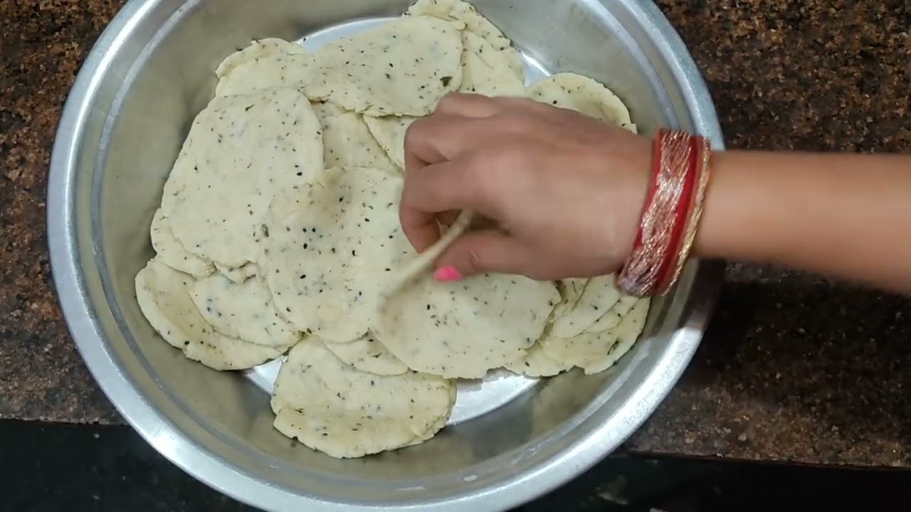 Holi Special Mathri | Neetu RK kitchen | Mathri