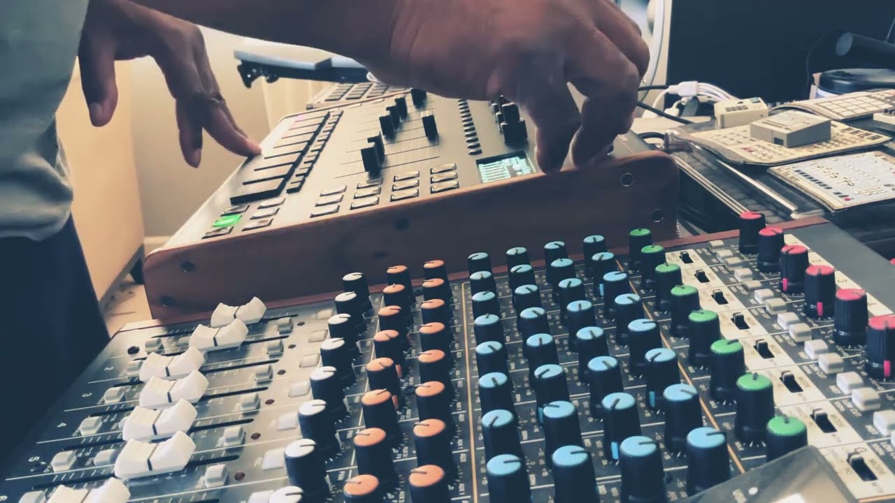 #islainstruments  #S2400 and my trusty #TASCAM #MODLE12  Love these machines 😎😎 #12BIT  #12BITGRIT