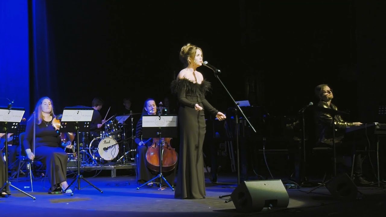 I Have Nothing - cover Whitney Houston - Lubuska Orkiestra Kameralna  singin Hanna Kuzimowicz