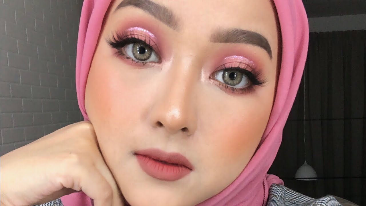 Dramatic Pink Halo Eye Makeup Tutorial | Naked Cherry
