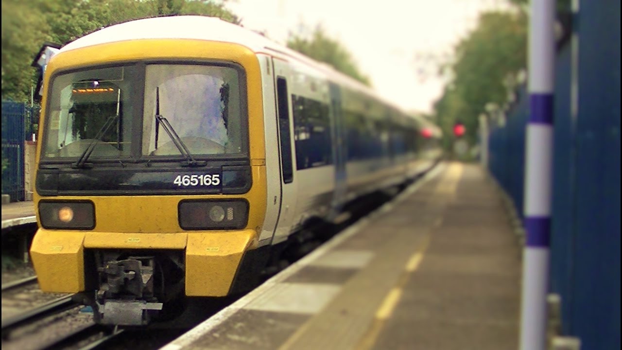 Trains at Sidcup