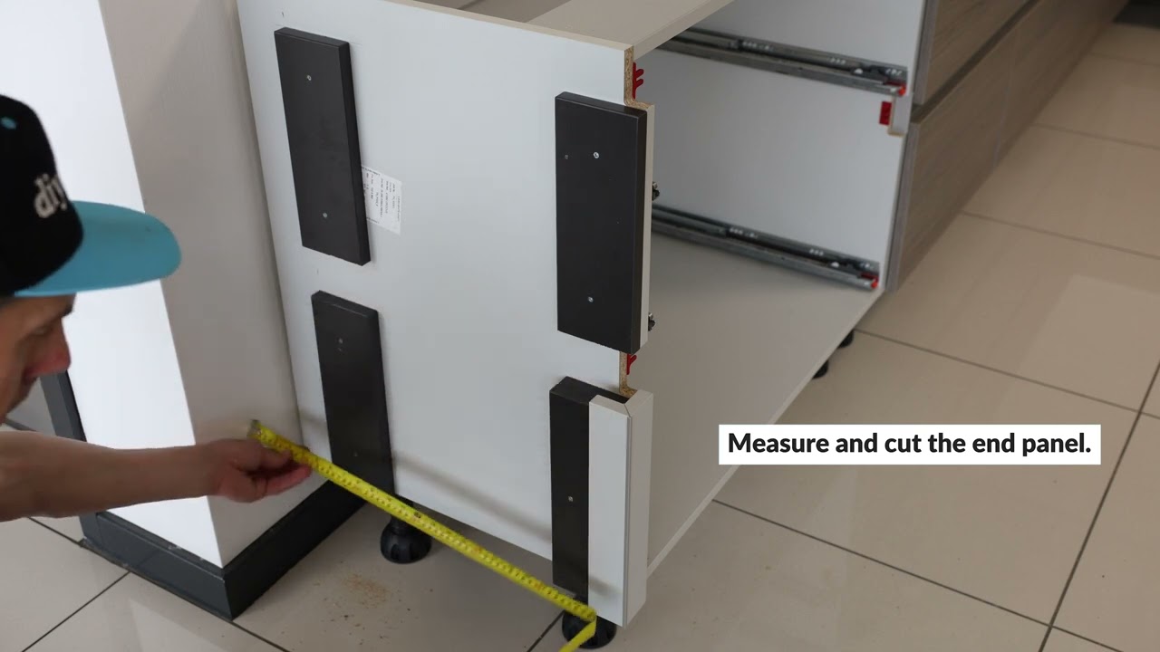 Installing a 325mm high External Corner Post | True Handleless
