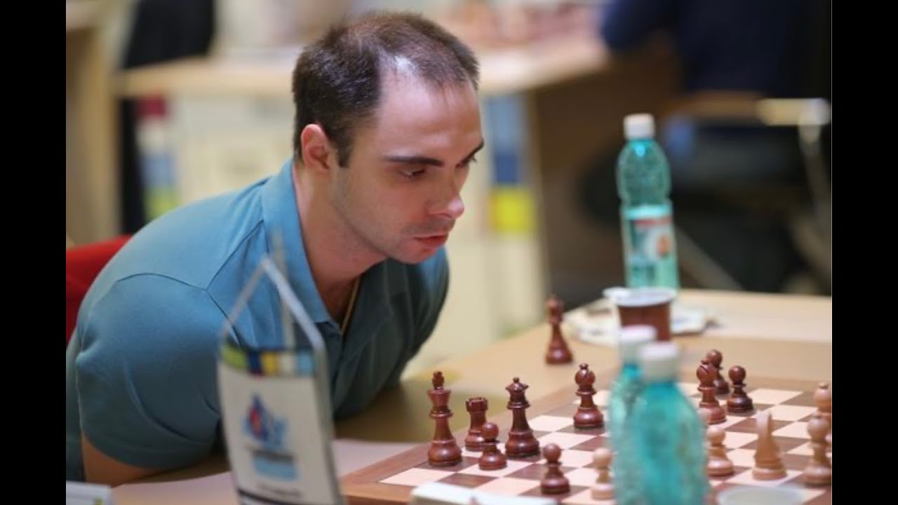 Французская з-а (2.с4 (2.f4) d5 3.cd ed 4.Фb3!?) Пелехатый - Рязанцев, Дос-Эрманас (блиц) 2004 (0-1)
