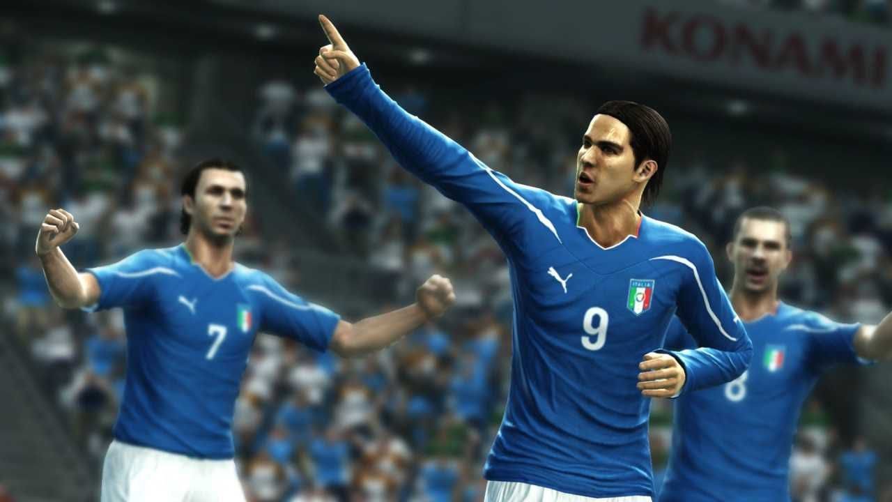 PES 2011 - UEFA CHAMPIONS LEAGUE ( LIVE )