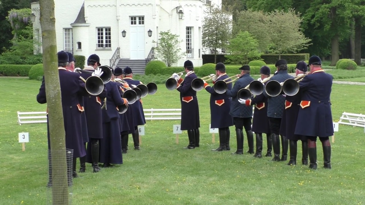 La fête au château Trompe de Chasse