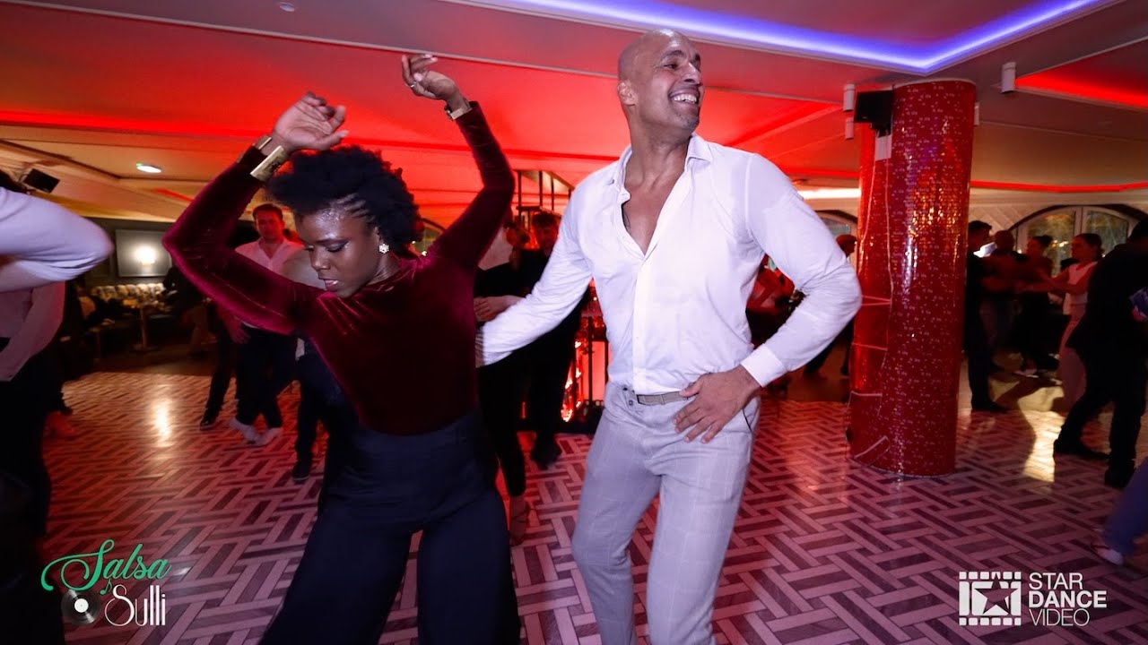 Patrick Rosheuvel & Noémie La Tomasa - social dancing @ SalsaO'Sulli Bastille