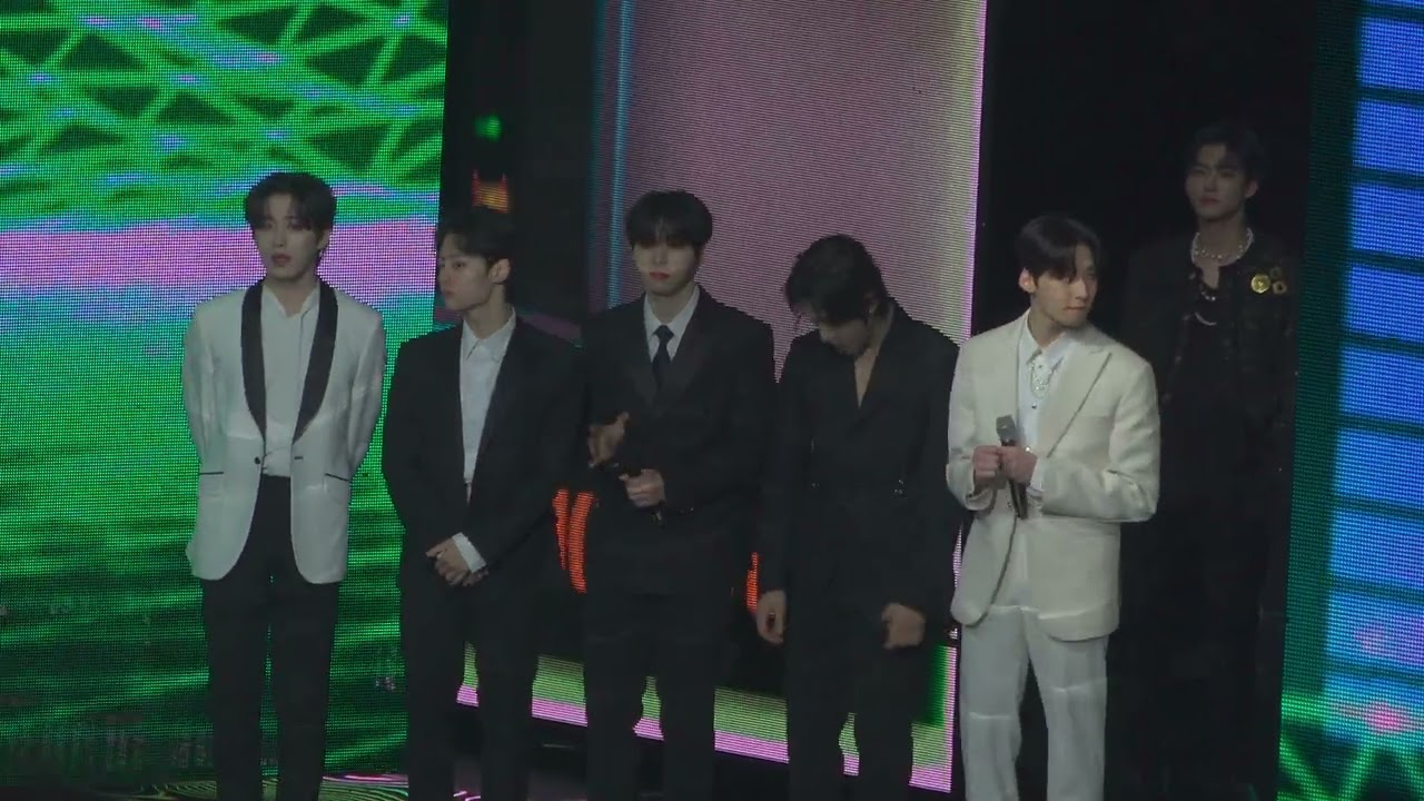 221216 가요대축제 오프닝——원어스  직캠 (ONEUS Fancam)