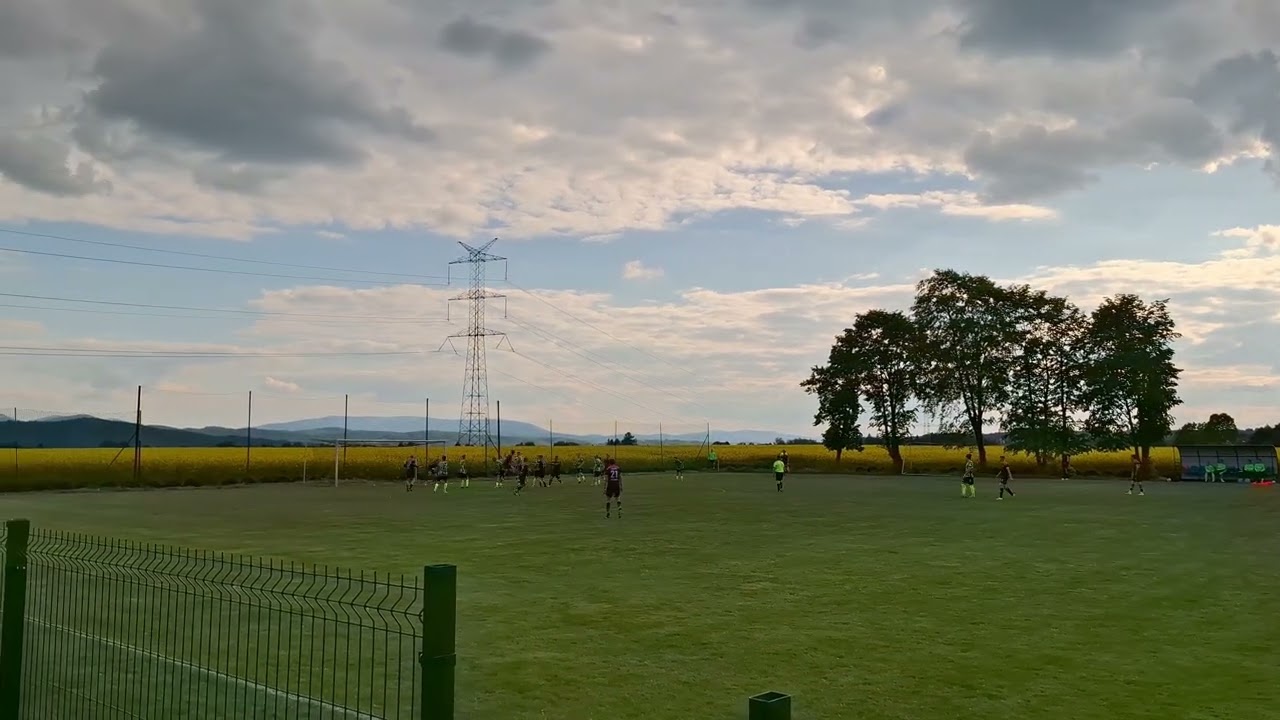 Zieloni Niegowić - Piłkarz Podłęże, gol z karnego