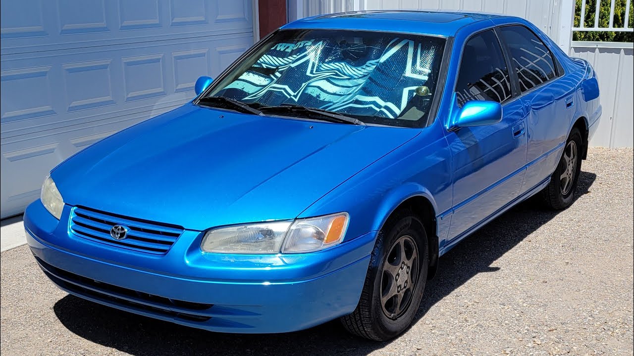 How to do a cheap paint job. 1999 Camry daily part 5