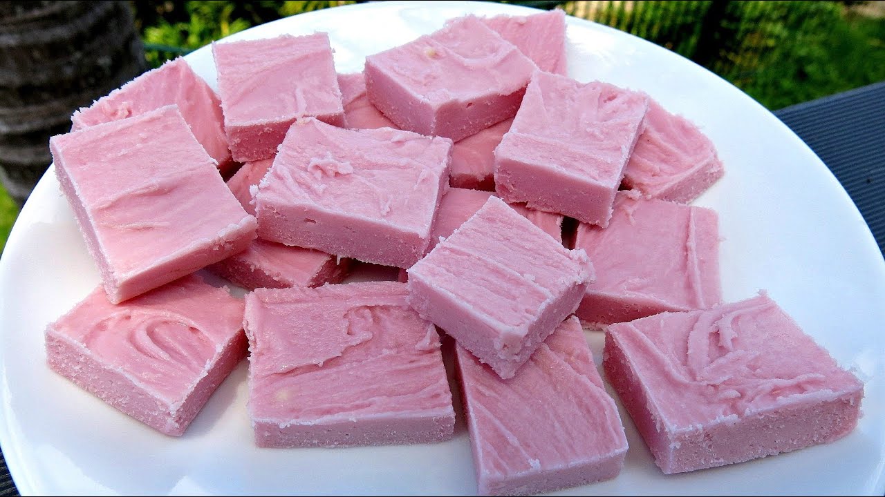 2 INGREDIENT STRAWBERRY FUDGE RECIPE