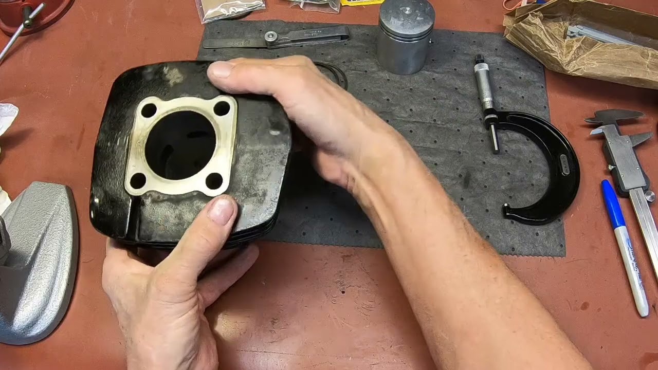 Honing and fitting piston for a Hodaka 125 Wombat