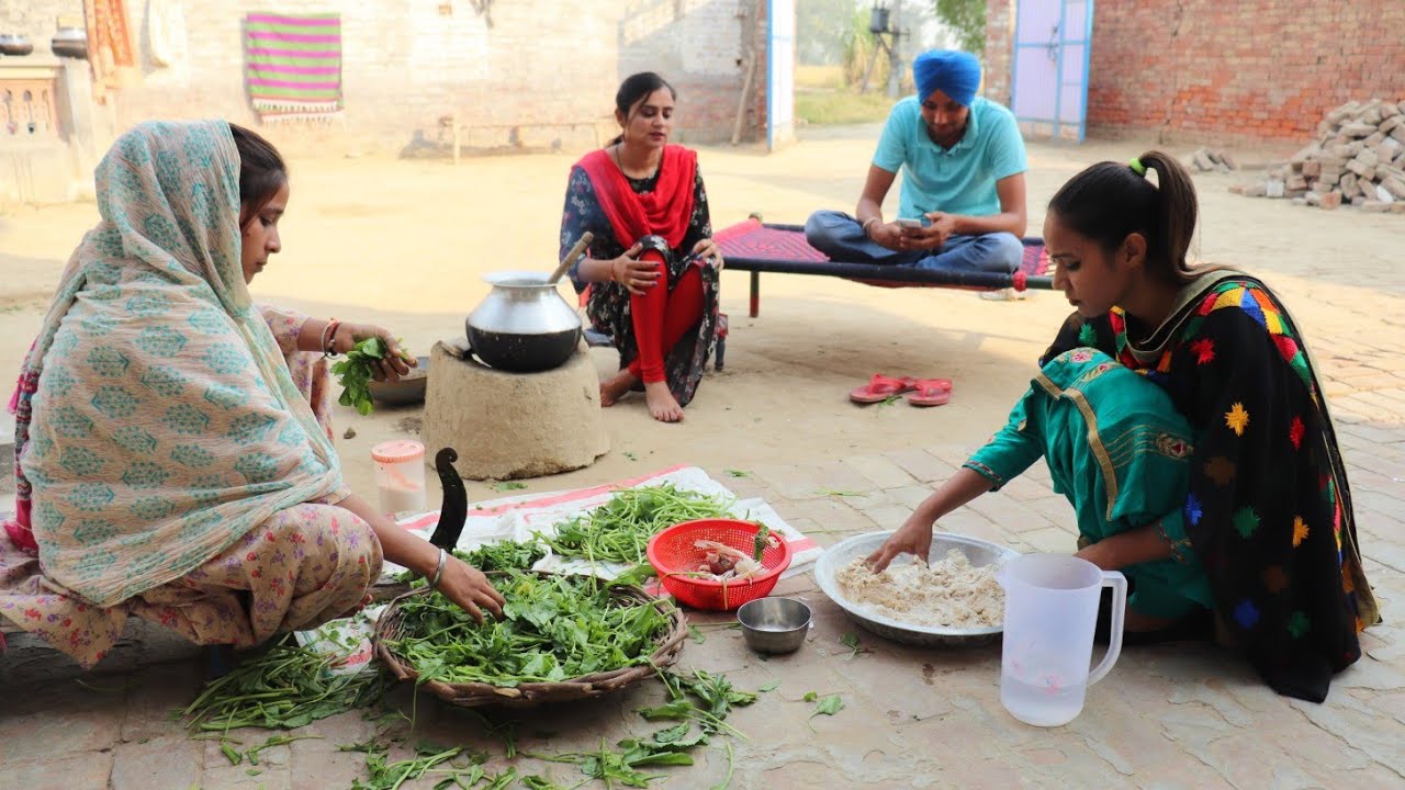 Priya Te Palli Ne Bnaya Saag.. Sarso da Saag And Makki Roti in Traditional way
